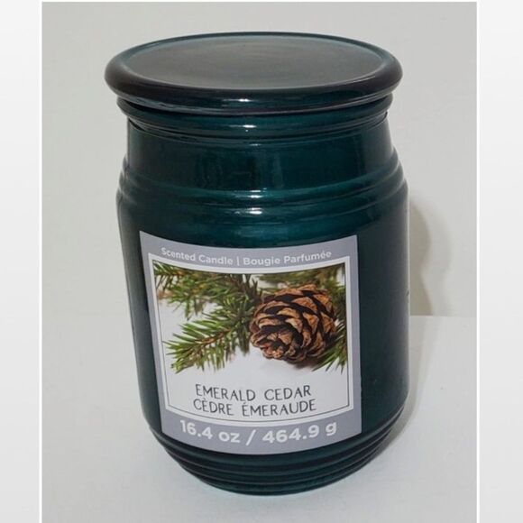 New Green Cedar Jar Candle - Picture 2 of 13
